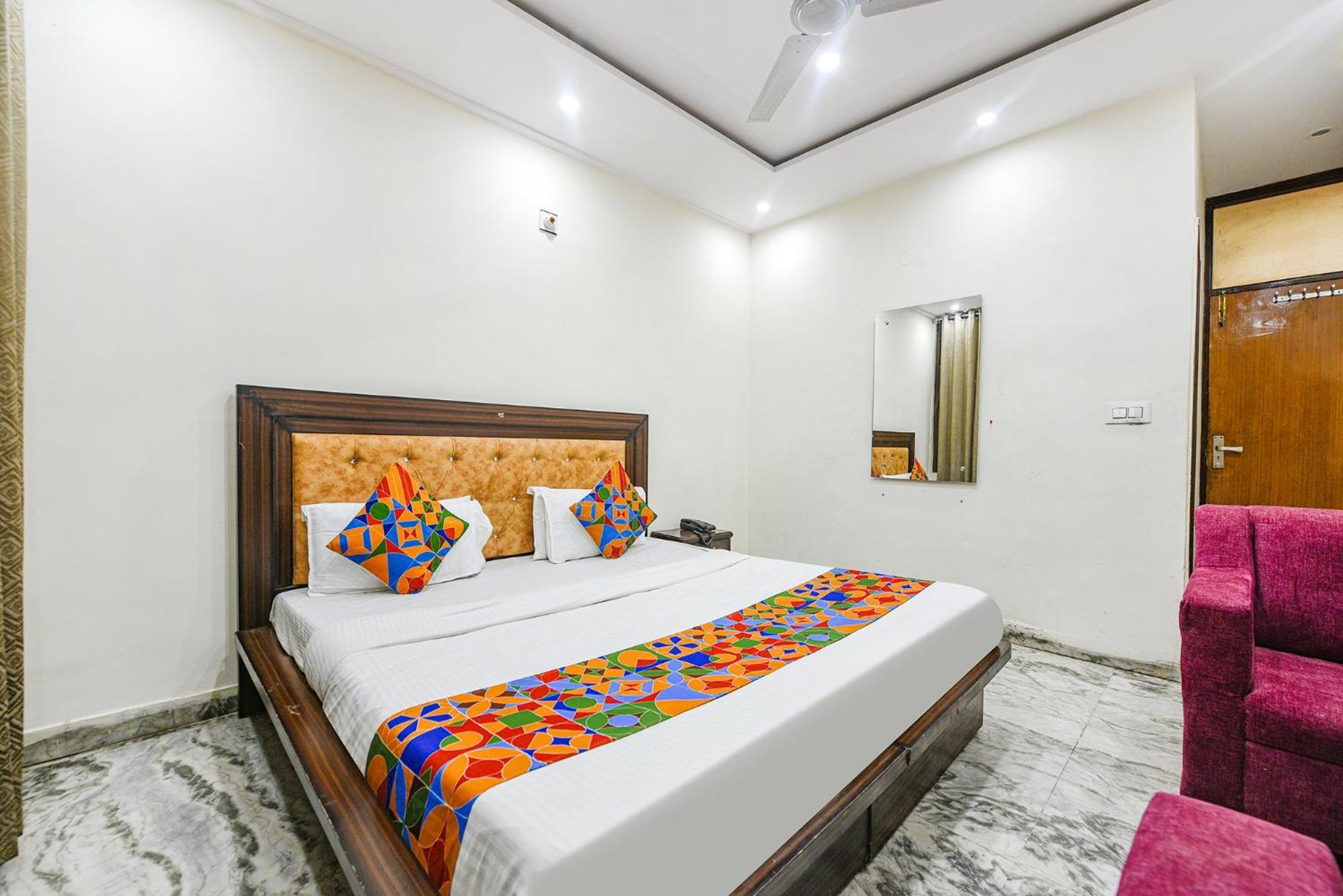 Chandīgarh Fabhotel Royal Inn מראה חיצוני תמונה