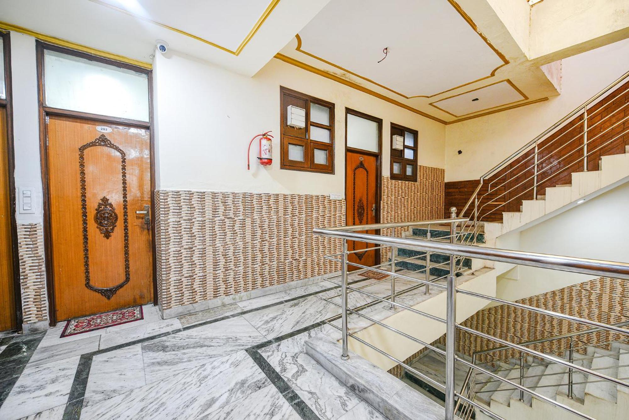 Chandīgarh Fabhotel Royal Inn מראה חיצוני תמונה